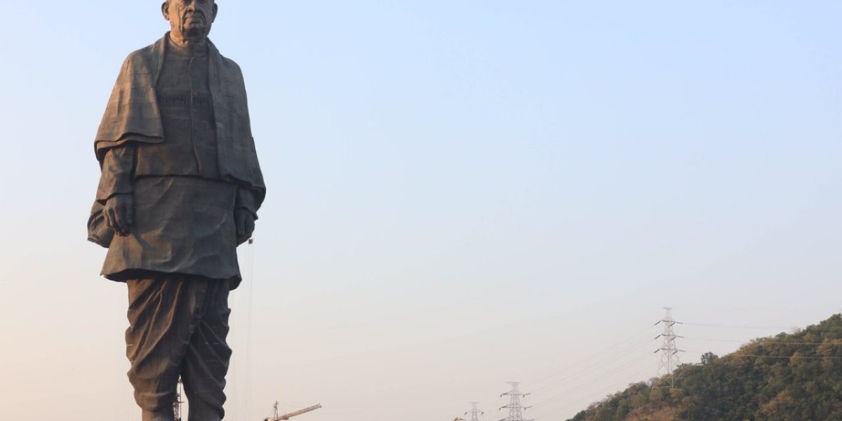 Exploring the Magnificence: Statue of Unity Tour from Mumbai