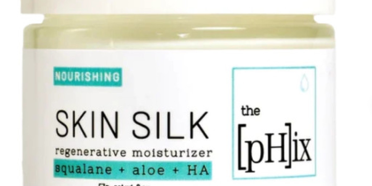 Skin Silk Moisturizers: The Multitasking Marvel for Oily Skin