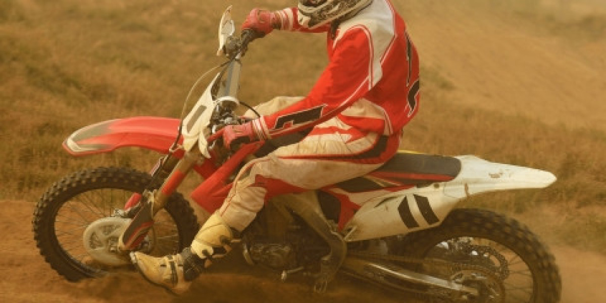 Exploring the Thrill: Capturing the Best Dirt Bike Pics