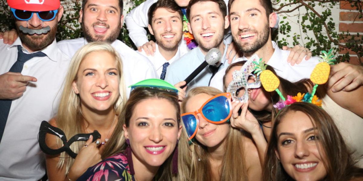 CREATIVE BIRTHDAY PARTY PHOTO BOOTH IDEAS FOR 2024