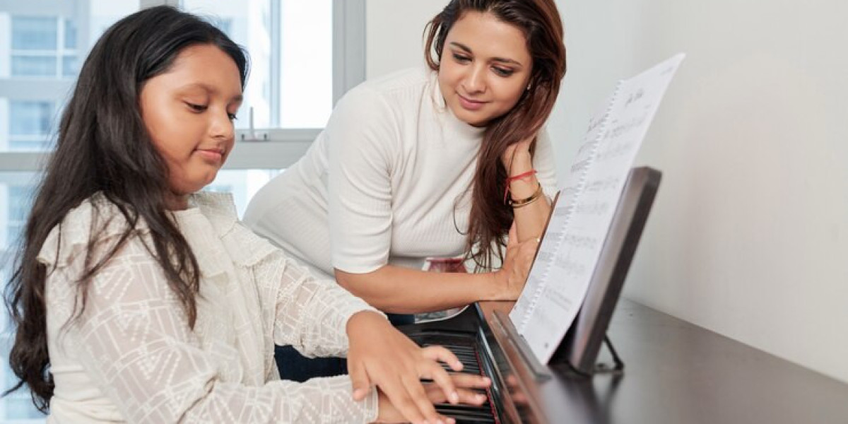 UNLOCK YOUR MUSICAL POTENTIAL - THE ULTIMATE GUIDE TO ONLINE PIANO LESSONS