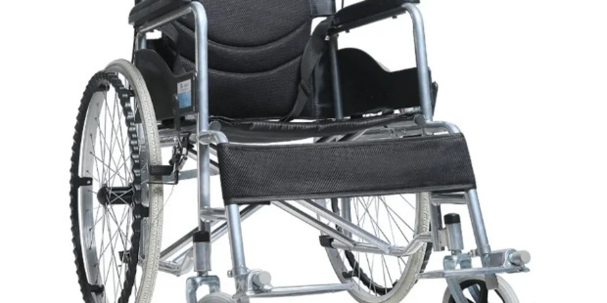 Exploring the Advantages of Manual Wheelchairs: Independence and Mobility