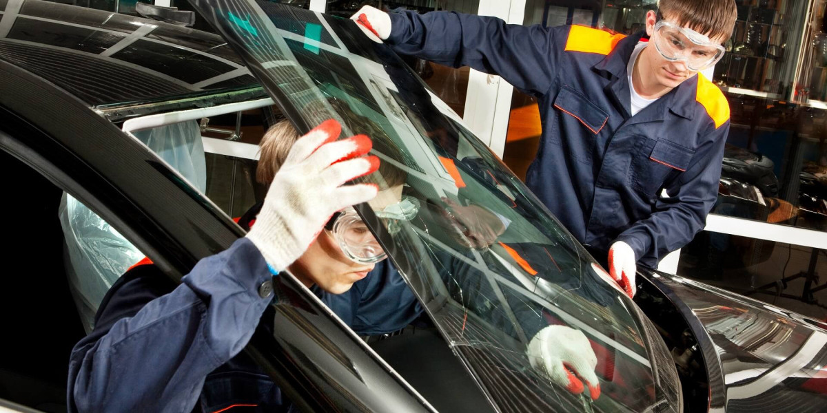 Auto Glass Replacement: Ensuring Safety and Clarity on the Road