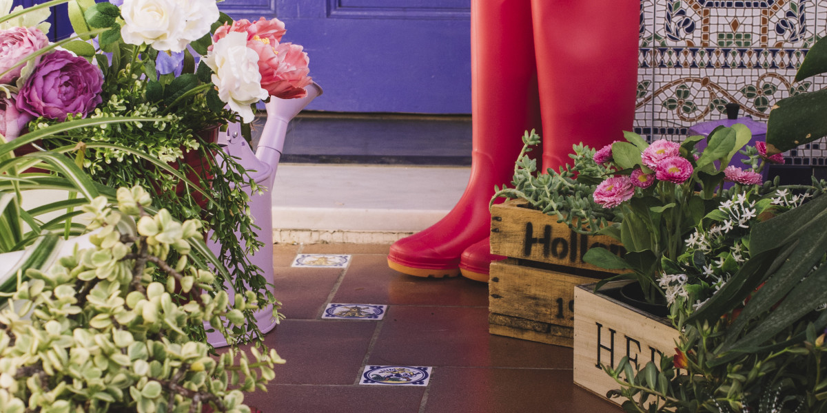 Add a Touch of Whimsy to Your Event with a Flower Cart from Hometown Flower Co.
