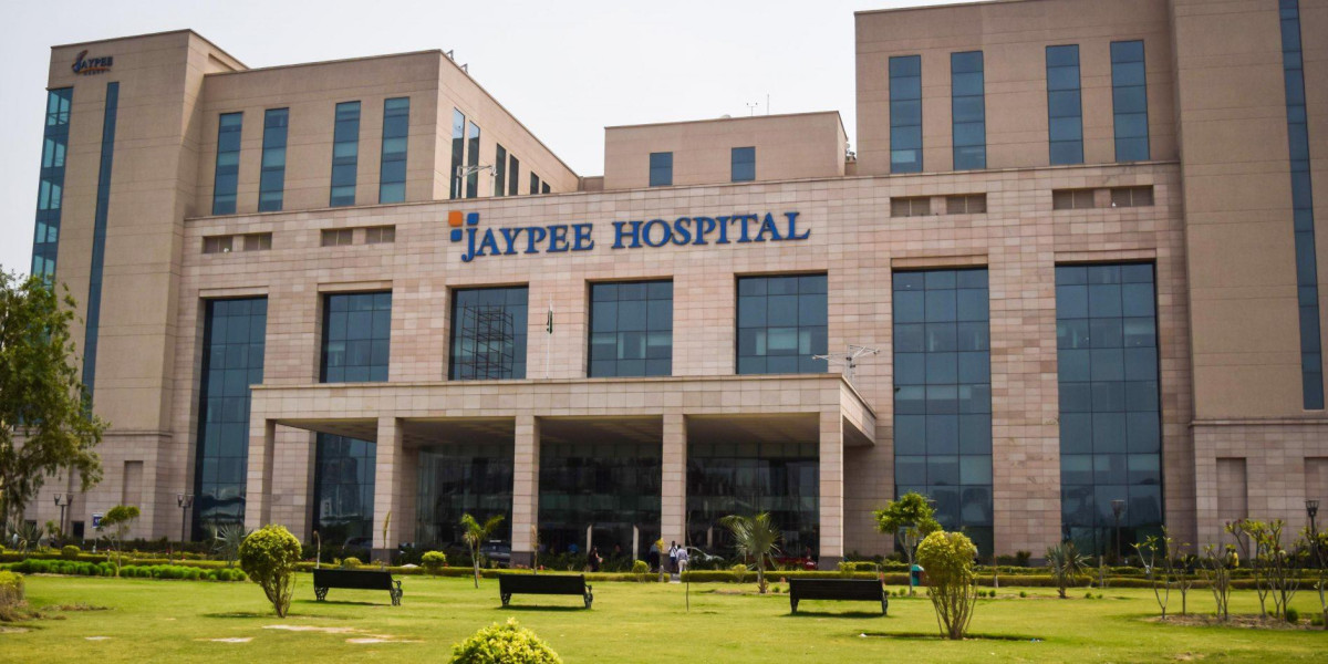 Knee Replacement Surgery - Jaypee Hospital