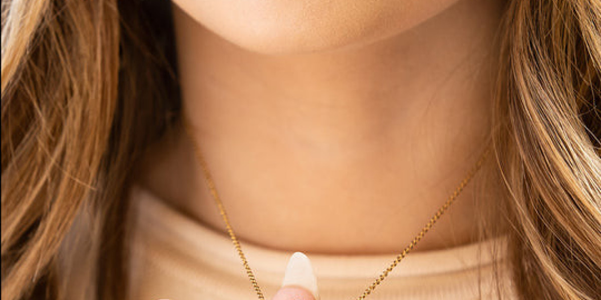 What Are the Different Types of Necklace Chains?