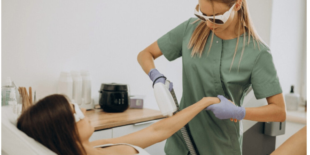 A Comprehensive Guide to Laser Hair Removal and At-Home Devices