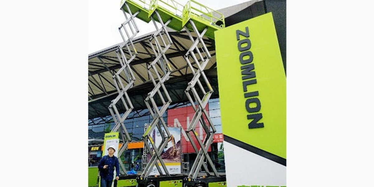 Bingo! Mighty Diesel Scissor Lifts Elevate Workers to New Heights