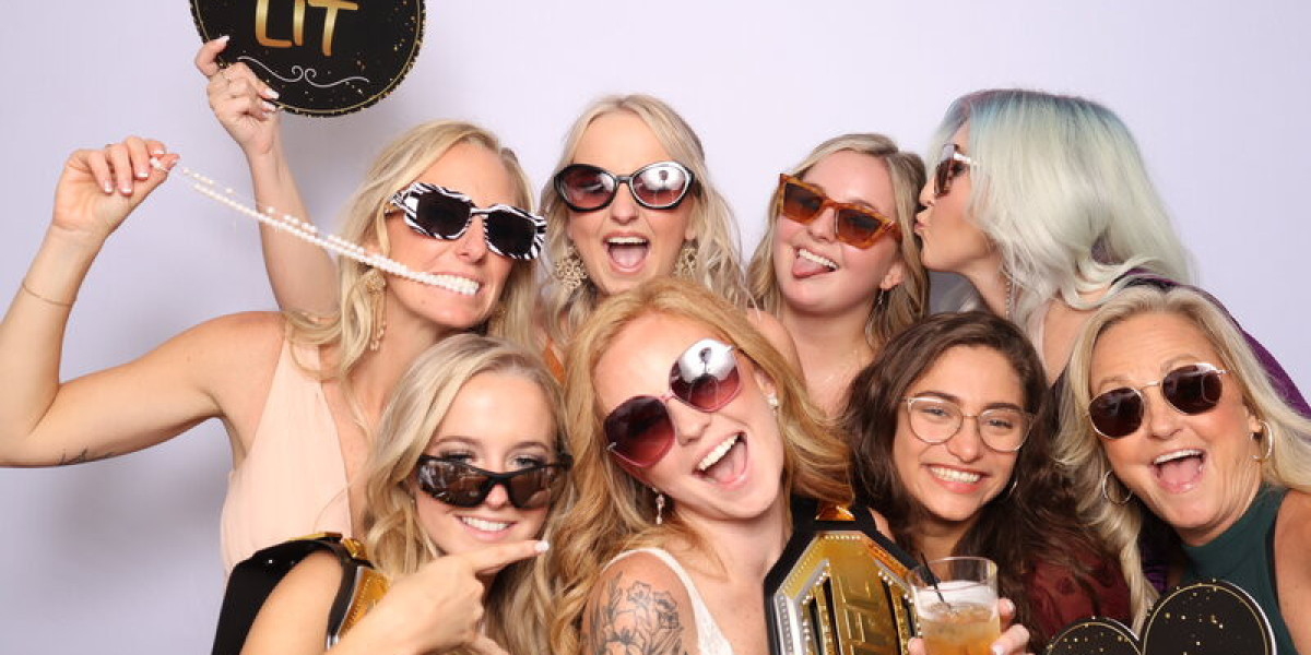 Photo Booth Rental for Weddings: A Hit with Guests