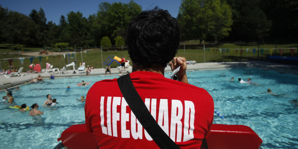 Lifeguard Training: Your Journey to Becoming a Lifesaver