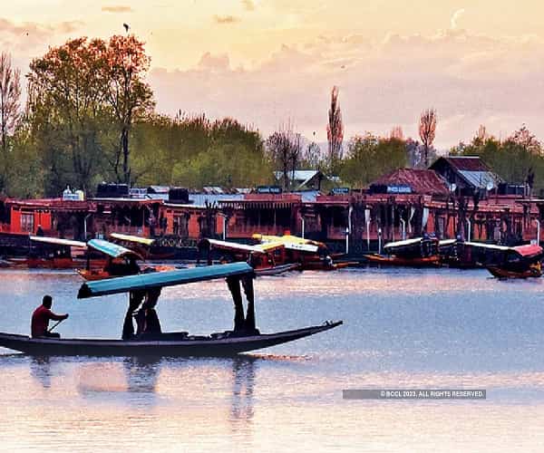 Jammu Kashmir Tour Packages | UPTO 60% OFF Book Now