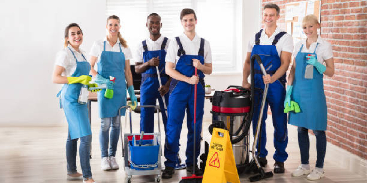 How Office Cleaning Services Chicago Improve Workplace Hygiene