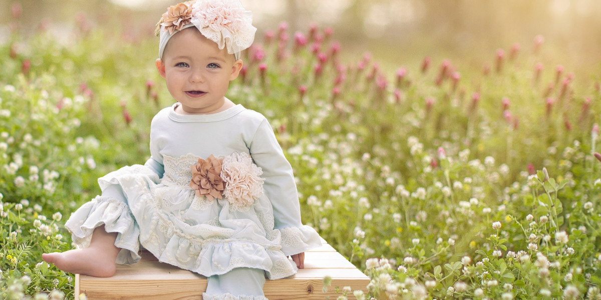 How Can You Find the Best Deals on Cute Baby Clothes?