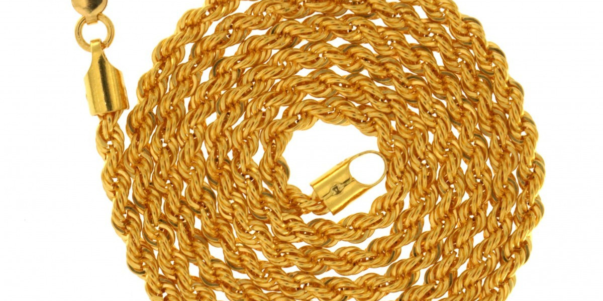 Golden Chain for Women: A Perfect Blend of Elegance and Tradition