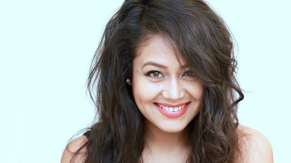 Neha Kakkar background with HD Wallpapers & Images, Net Worth and Fees per Song/ Show - OEL