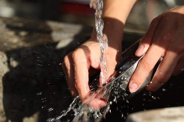 How to Wash Dishes in A Single Bowl Sink ( With Pictures 2024)- OK Easy Life