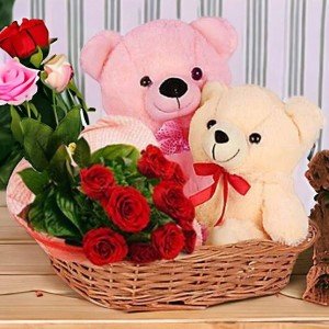 Anniversary Flowers Online Delivery in India - OyeGifts Florist