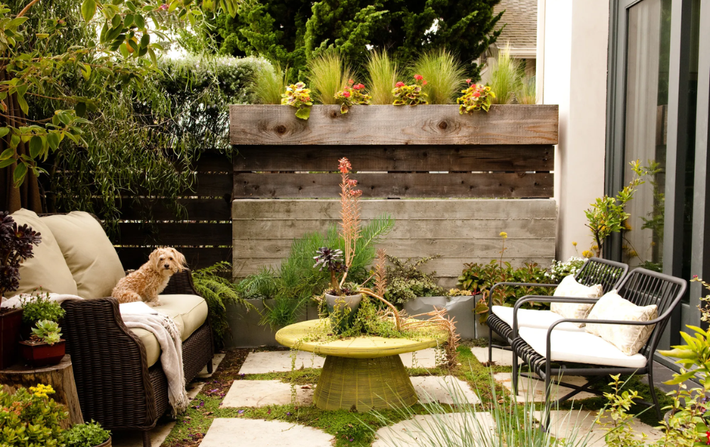 Tips to Make a Small Yard Look Larger